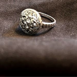 Sterling Ring - size 10 925